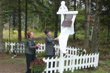Husband of Anne Bonhomme unveiling the marker